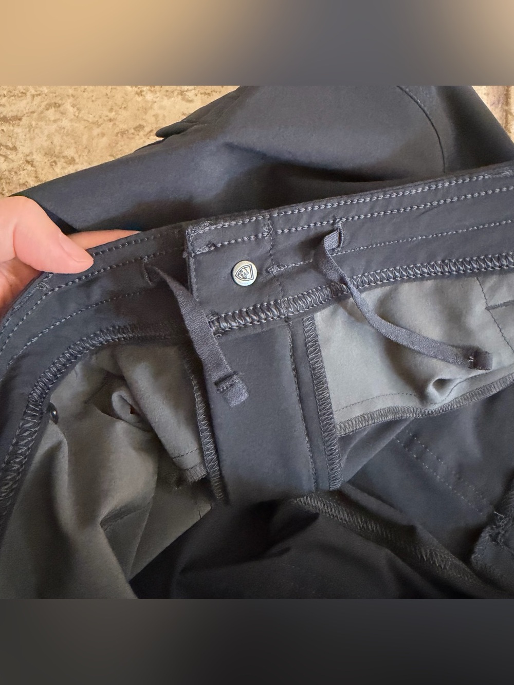 Kuhl Pants Womens 14 Short black Cargo Roll Up Hiking Outdoor Stretch Trail Tech - Picture 12 of 12